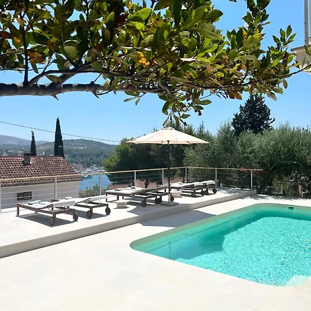 Seaview - A'more Villa *